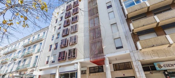 3 bedrooms Apartment in Lisbon, Portugal No. 123347 30