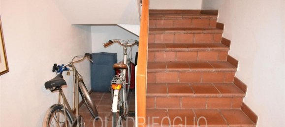 Дом с 6 комнатами в Чезена, Италия № 109902 8