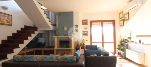 5 bedrooms Villa in Fara in Sabina, Italy No. 50129 3