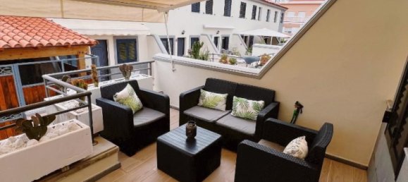 3 bedrooms Townhouse in Adeje, Spain No. 143497 4