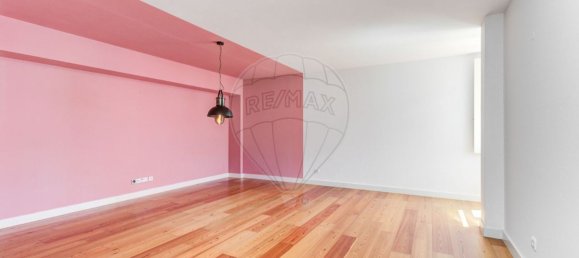 3 bedrooms Apartment in Lisbon, Portugal No. 136135 2