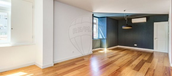 3 bedrooms Apartment in Lisbon, Portugal No. 136135 5