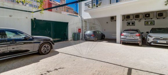 3 bedrooms Apartment in Lisbon, Portugal No. 136135 26