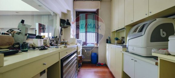 2-salle Appartement à Brescia, Italy No. 282394 4