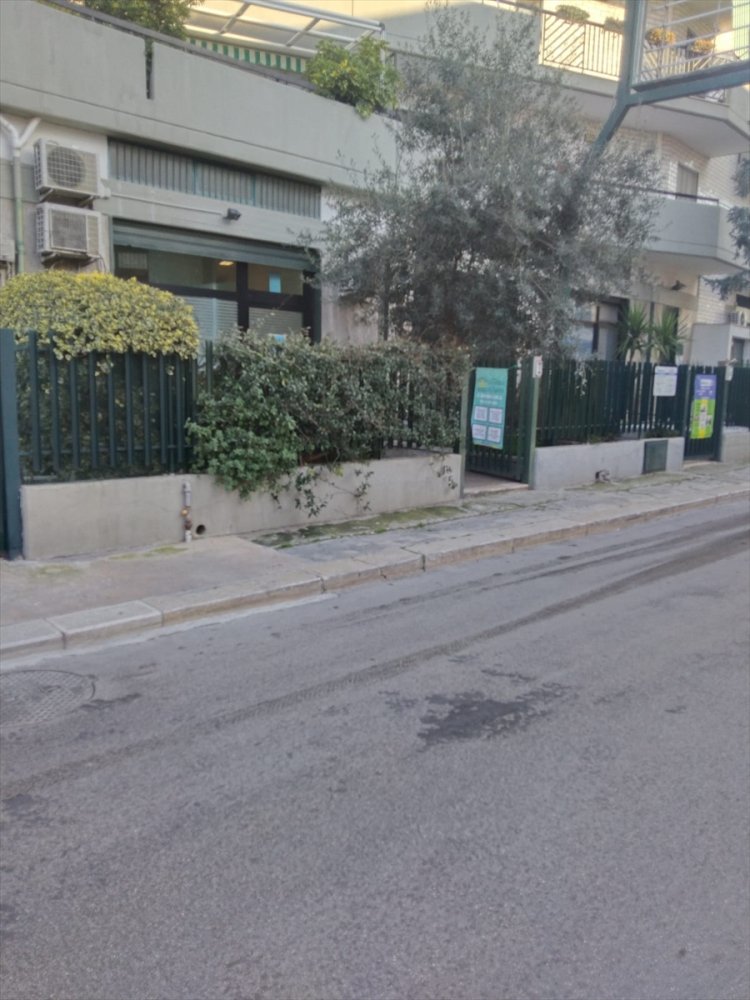 Propiedad comercial en Modugno, Italy 80 m² No. 63117