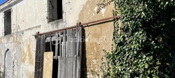 1-salle Bâtiment à Rochefort, France No. 97716 9