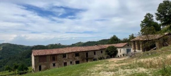 6 bedrooms House in Cassinasco, Italy No. 118577 23