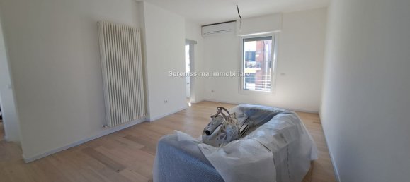 3 rooms Apartment in Pesaro, Italy No. 260534 3