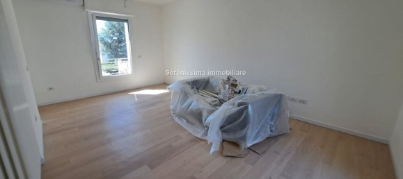 3 rooms Apartment in Pesaro, Italy No. 260534 2