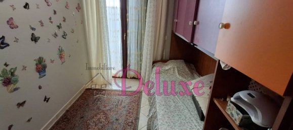 Квартира с 4 комнатами в Монтекасиано, Италия № 114311 25