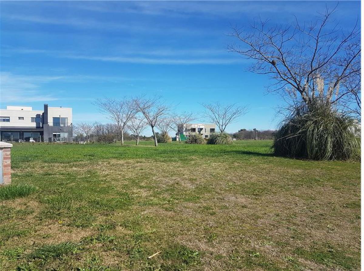  Land in Escobar, Argentina No. 47410