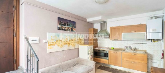 2 Schlafzimmer Wohnung in Inverigo, Italy, Nr. 361910 5