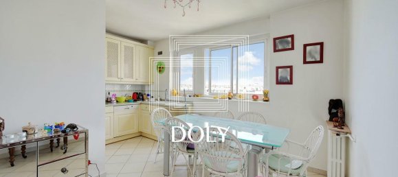 Квартира с 3 спальнями в Париж, Франция № 285162 11