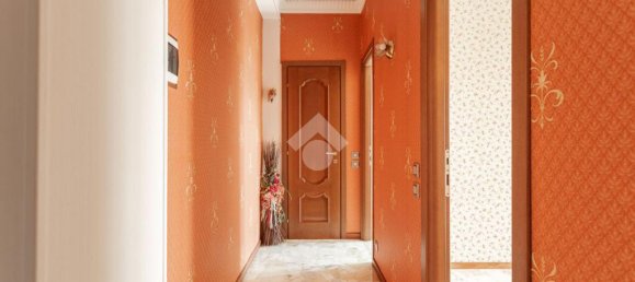 Квартира с 4 комнатами в Сесто Сан Джованни, Италия № 378850 9