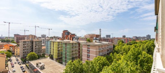 Квартира с 4 комнатами в Сесто Сан Джованни, Италия № 378850 14