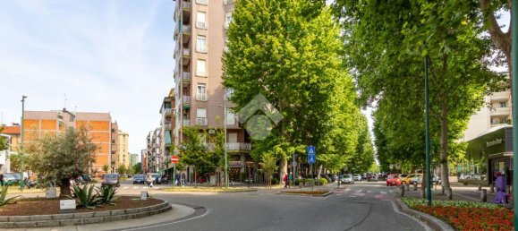 Квартира с 4 комнатами в Сесто Сан Джованни, Италия № 378850 21