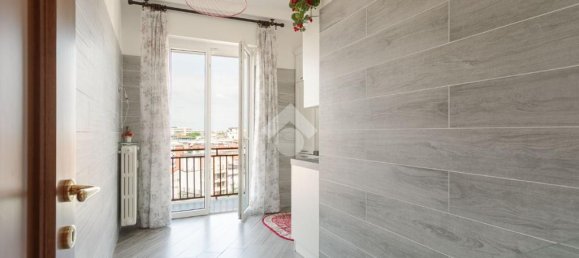 Квартира с 4 комнатами в Сесто Сан Джованни, Италия № 378850 7