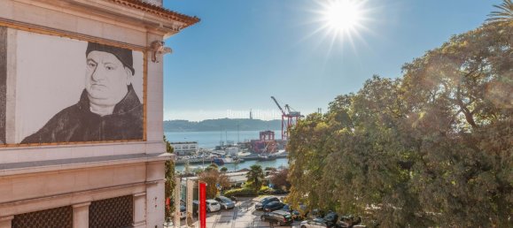 4 bedrooms Duplex in Lisbon, Portugal No. 124318 17