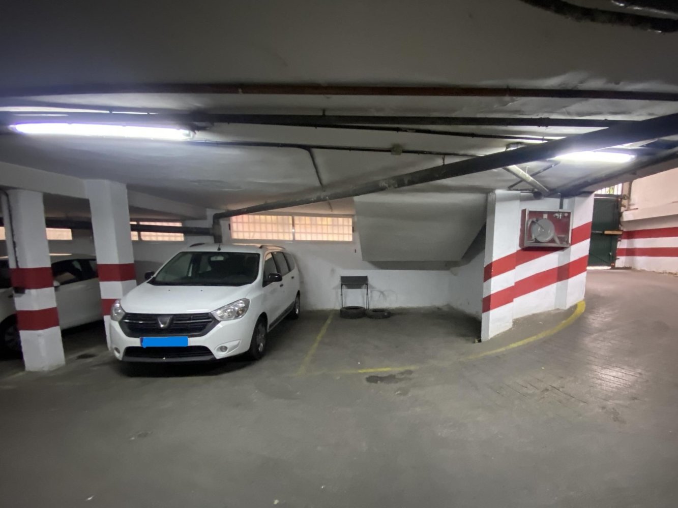 23m² Garage in Granada, Spain No. 166601