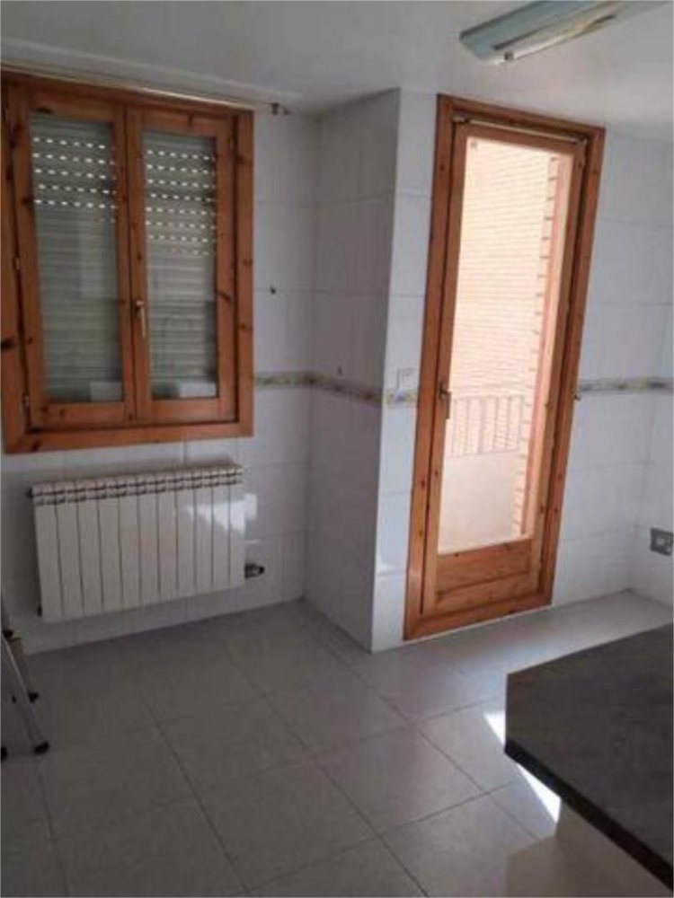 3 bedrooms Apartment in La Almunia de Dona Godina, Spain No. 283037