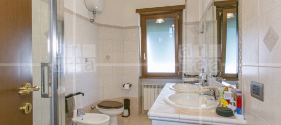 2 bedrooms Apartment in Rome, Italy No. 311760 24