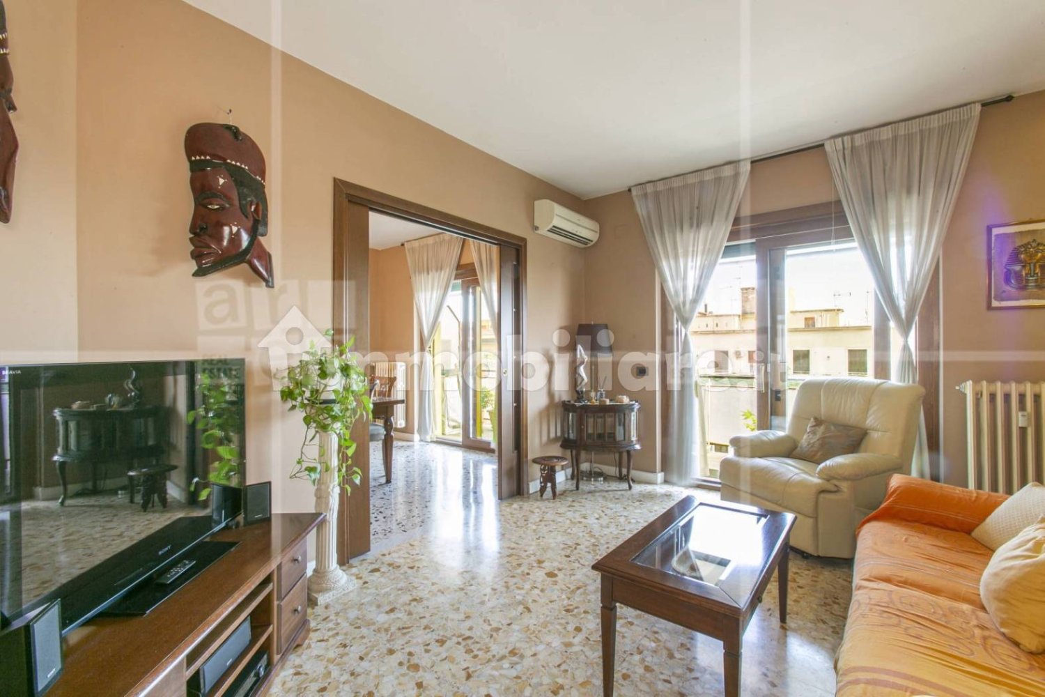 2 bedrooms Apartment in Rome, Italy No. 311760