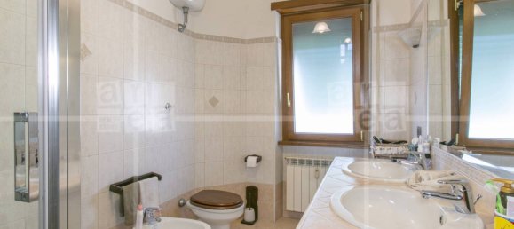 2 bedrooms Apartment in Rome, Italy No. 311760 25