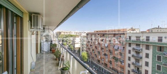 2 bedrooms Apartment in Rome, Italy No. 311760 10