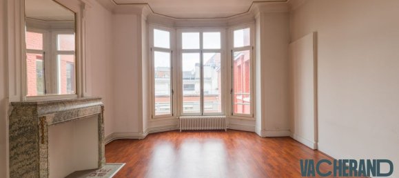 Дуплекс с 2 спальнями в Лилль, Франция № 46210 3