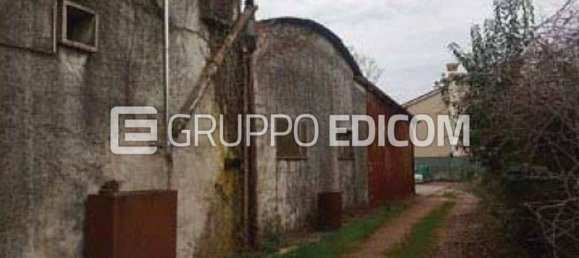 104m² Commercial property in Trevignano, Italy No. 267599 3