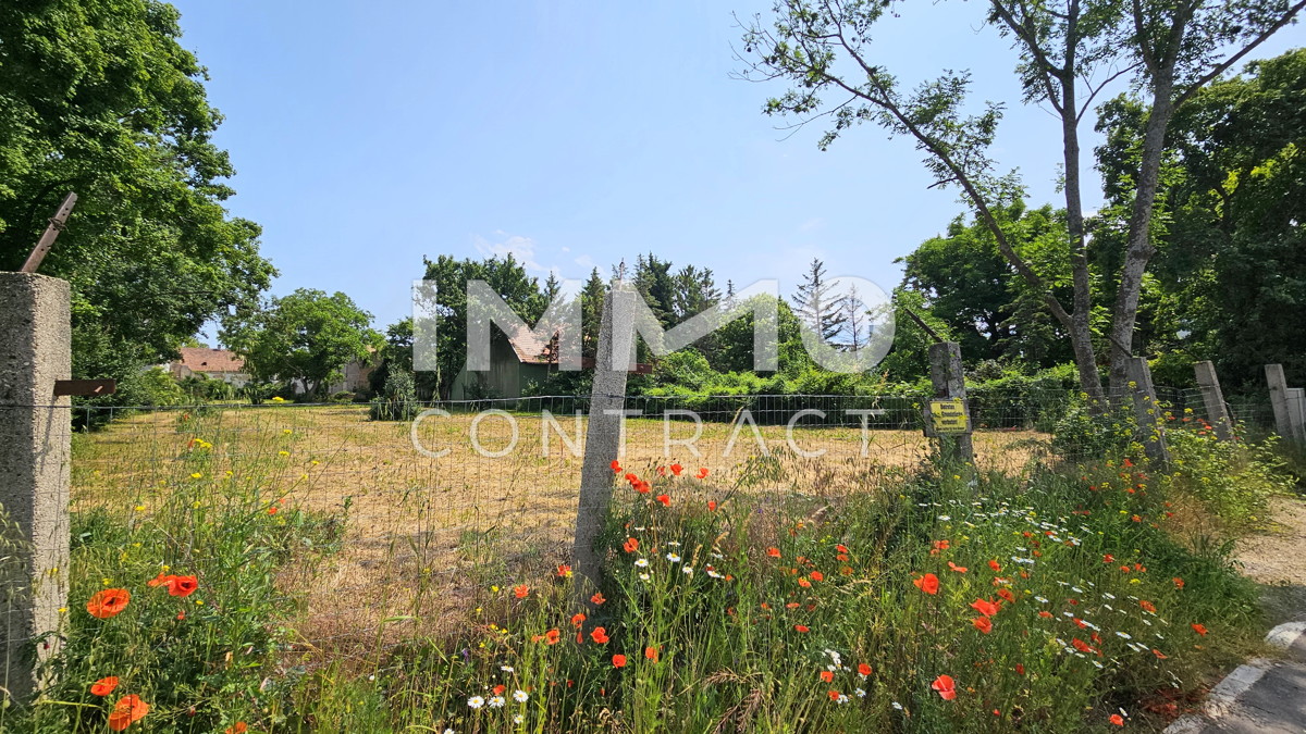 Terreno em Oberwaltersdorf, Austria 715 m² N.º 157490