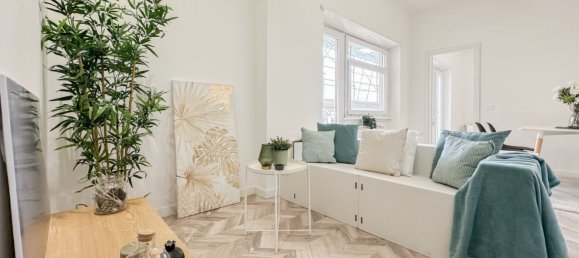 2 rooms Apartment in Rome, Italy No. 16908 2