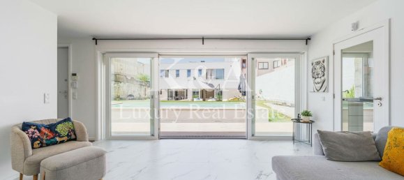 4 bedrooms House in Porto, Portugal No. 205515 9