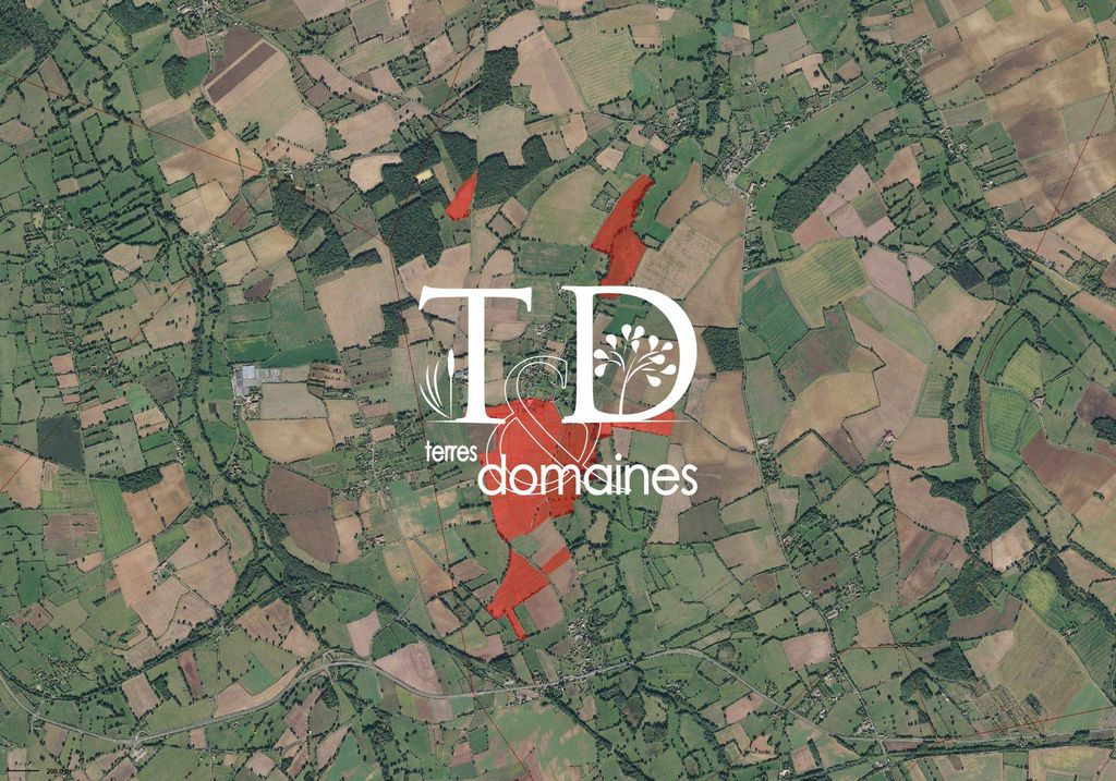 Grundstück in Sarzay, France 668200m², Nr. 90204