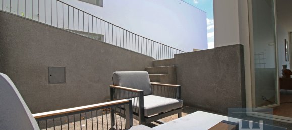 3 bedrooms House in Funchal, Portugal No. 17260 13