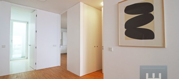 3 bedrooms House in Funchal, Portugal No. 17260 8