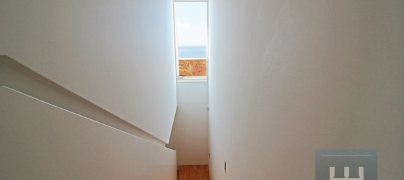 3 bedrooms House in Funchal, Portugal No. 17260 32