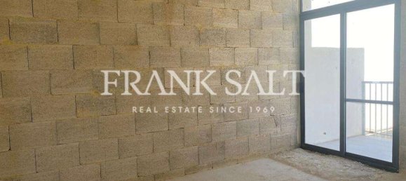 3 bedrooms Penthouse in Marsalforn, Malta No. 1023 9