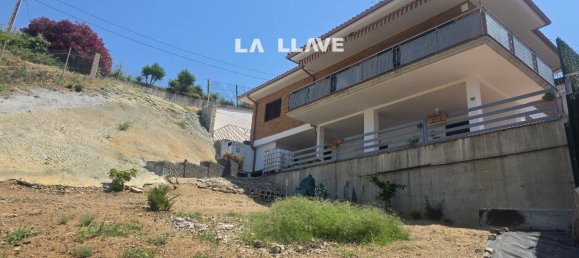 Casa de 4 dormitorios en Santa Susanna, Spain No. 147917 21