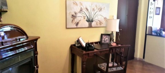 6 rooms Apartment in Fivizzano, Italy No. 74682 3