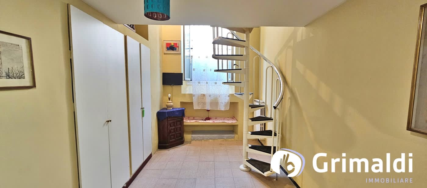 Studio in Milan, Italy, Nr. 366282