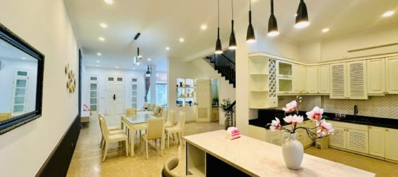 4 Schlafzimmer Villa in Tay Ho, Vietnam, Nr. 19867 2