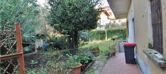 7 rooms House in Cerro Maggiore, Italy No. 4589 18