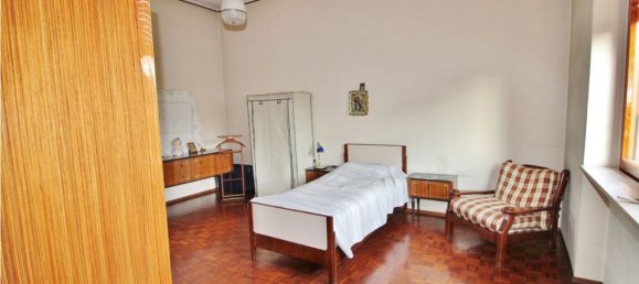 7 rooms House in Cerro Maggiore, Italy No. 4589 11