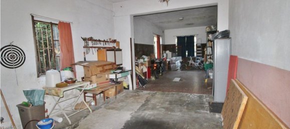 7 rooms House in Cerro Maggiore, Italy No. 4589 20