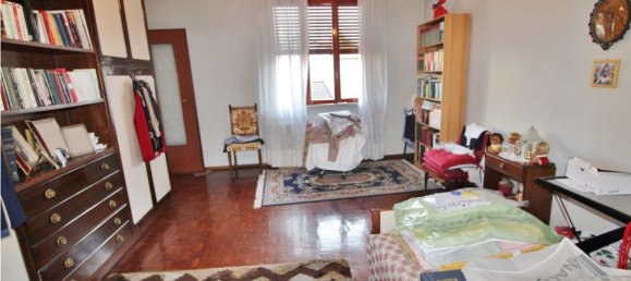 7 rooms House in Cerro Maggiore, Italy No. 4589 16
