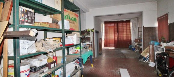 7 rooms House in Cerro Maggiore, Italy No. 4589 21