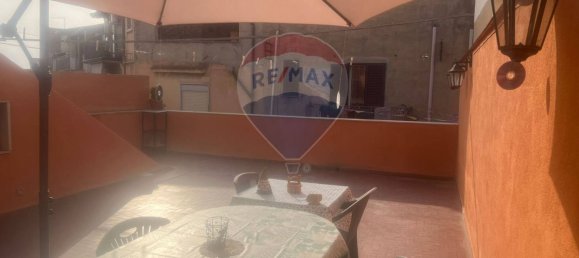 2 bedrooms House in Adrano, Italy No. 380118 7