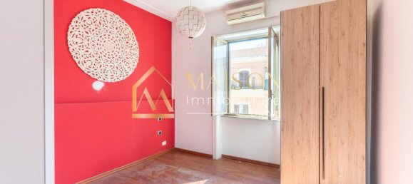 5 rooms Apartment in Rome, Italy No. 14838 12