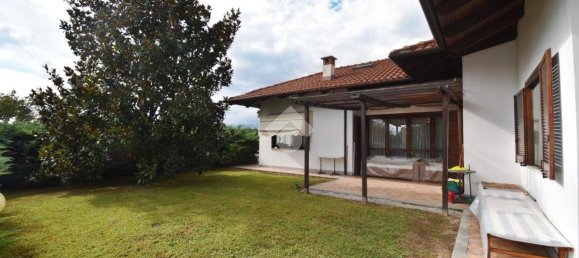 3 bedrooms Villa in Burolo, Italy No. 71259 4